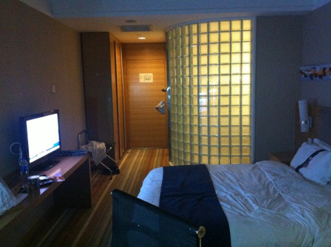 滨海圣光酒店主图