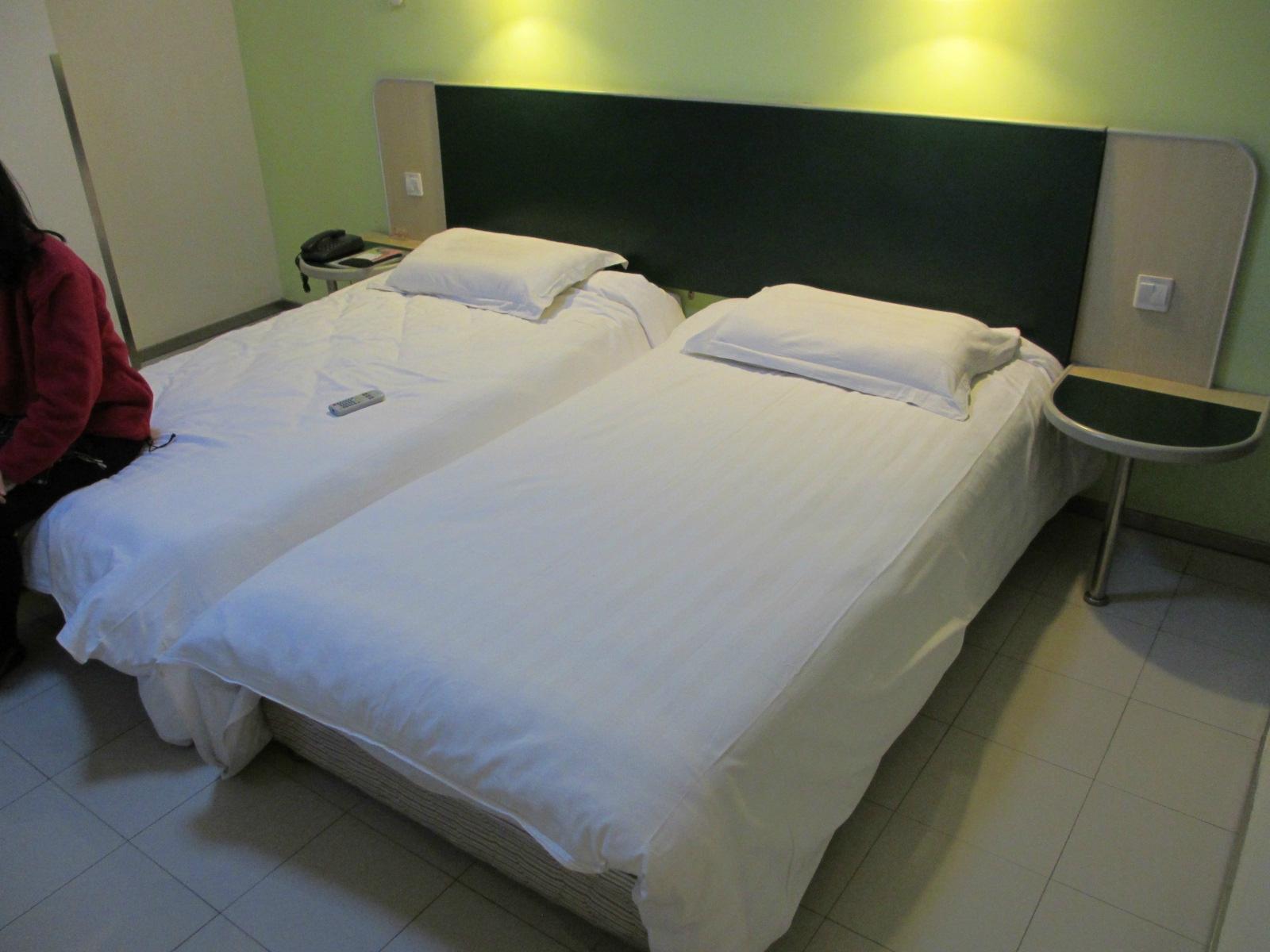 嘉虹酒店(上海国际旅游度假区川沙地铁站店)-客卧