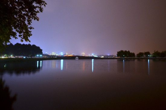 断桥残雪-杭州市必去景点