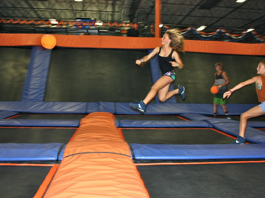 Sky Zone Trampoline Park San Diego-丘拉维斯塔必去景点