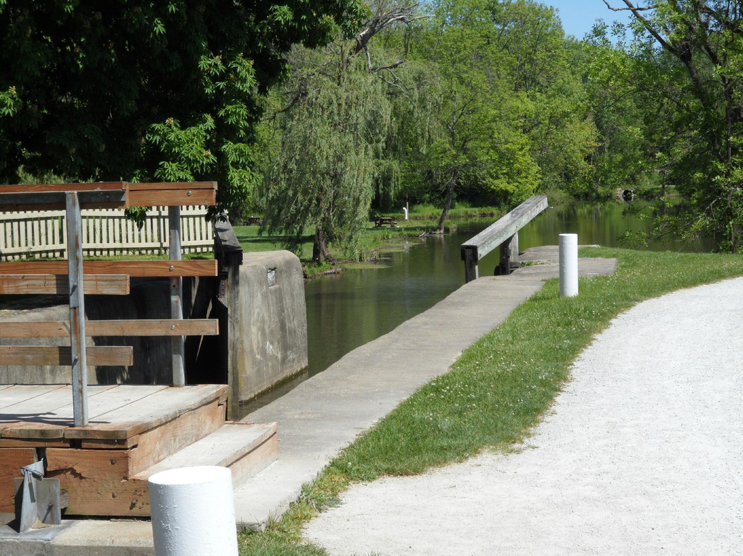 Canal Fulton Canalway Center景点图片