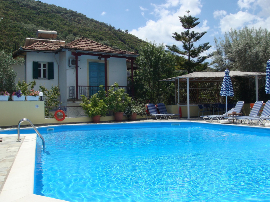 Ilios Hotel & Villas