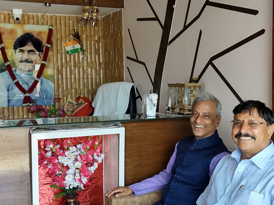 Hotel Santosh Palace