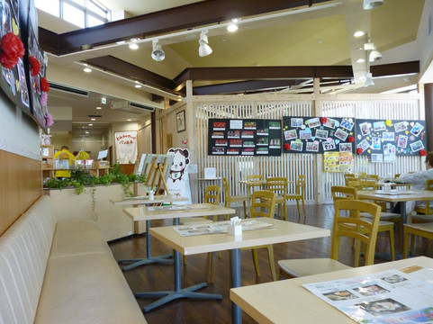 道の駅 半布里の里とみか レストラン