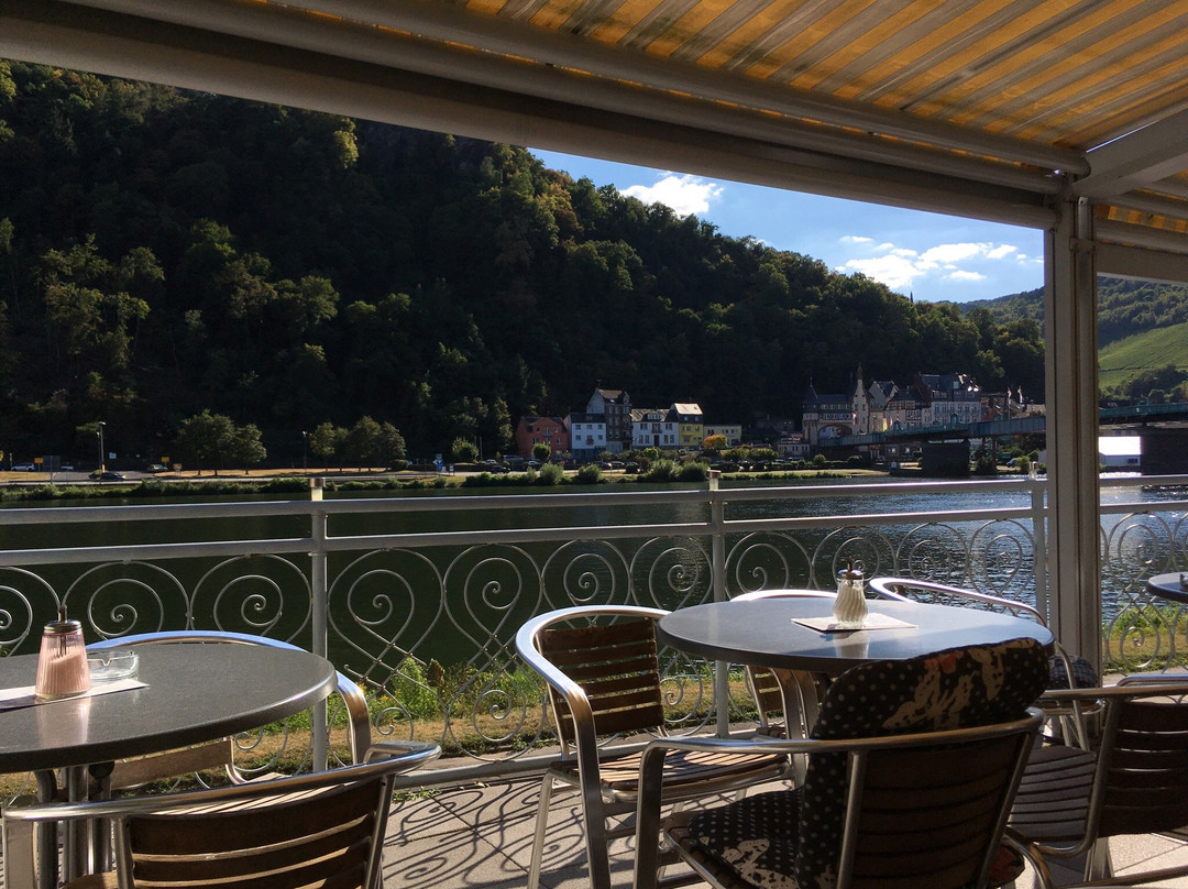 Cafe Balles