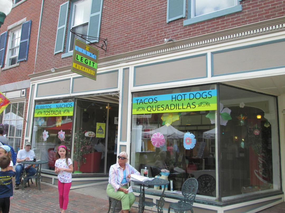 Whitefield餐馆和美食-Lisa's Legit Burritos