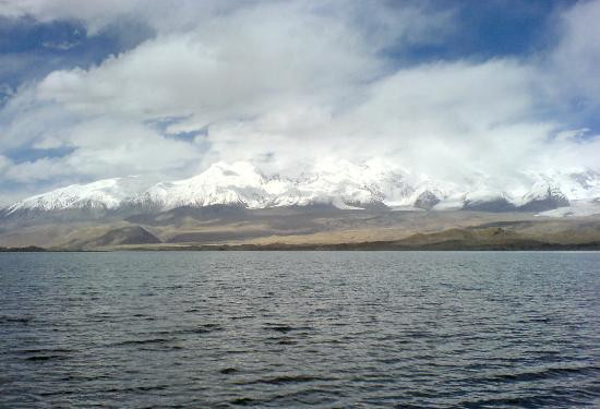 Karakul Lake Tours景点图片