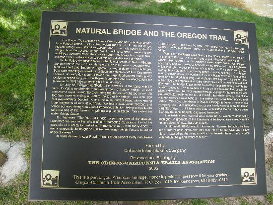 Ayres Natural Bridge景点图片