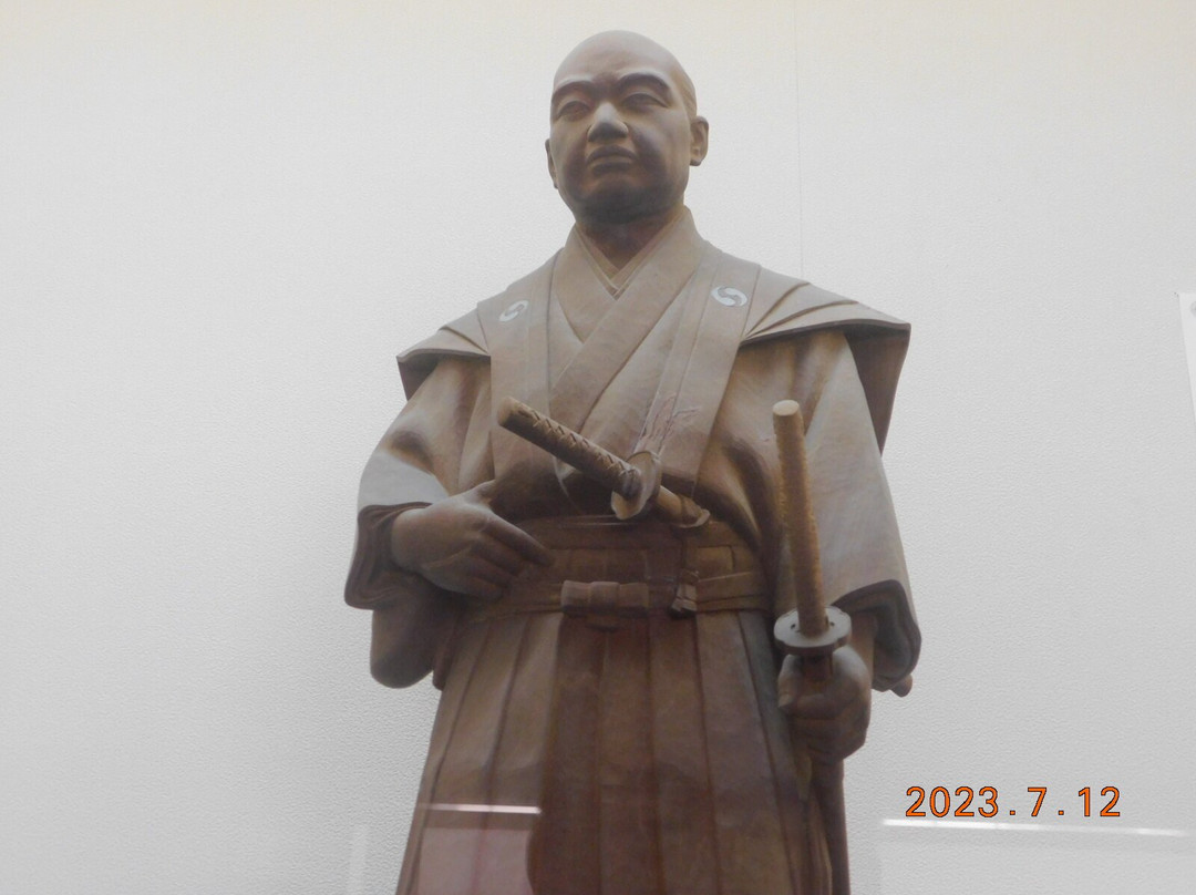 Kuranosuke Oishi Statue-赤穗市必去景点