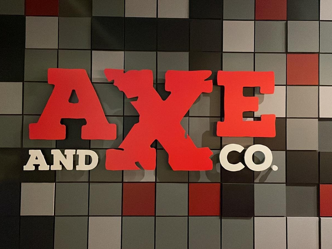 Axe & Co. - Axe Throwing Bar-特拉维夫必去景点