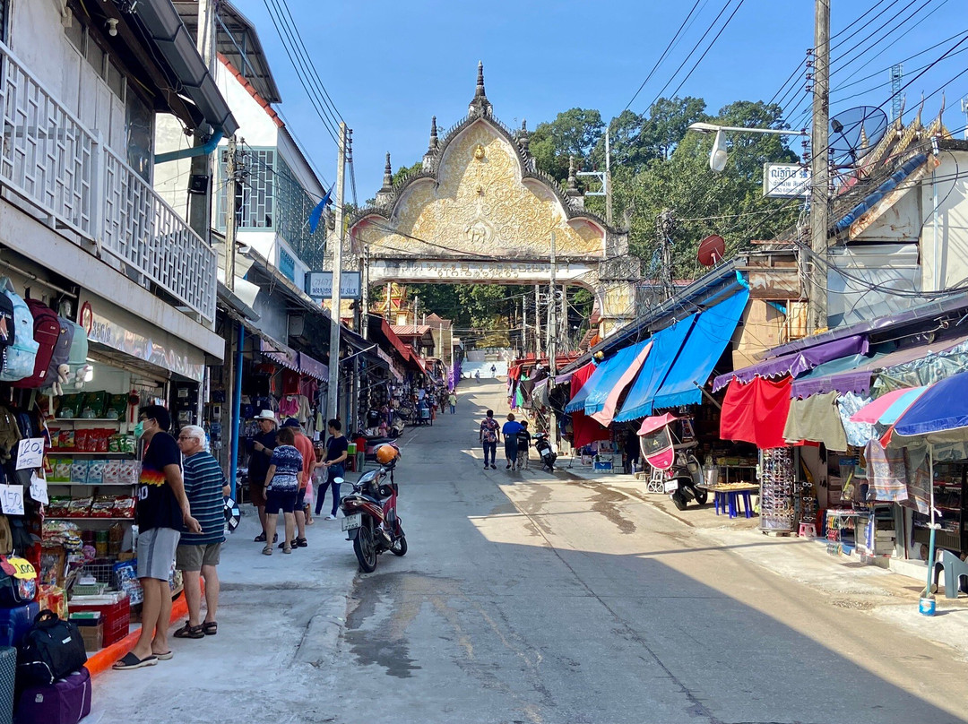 The Thai - Burmese Border Gate-美塞必去景点