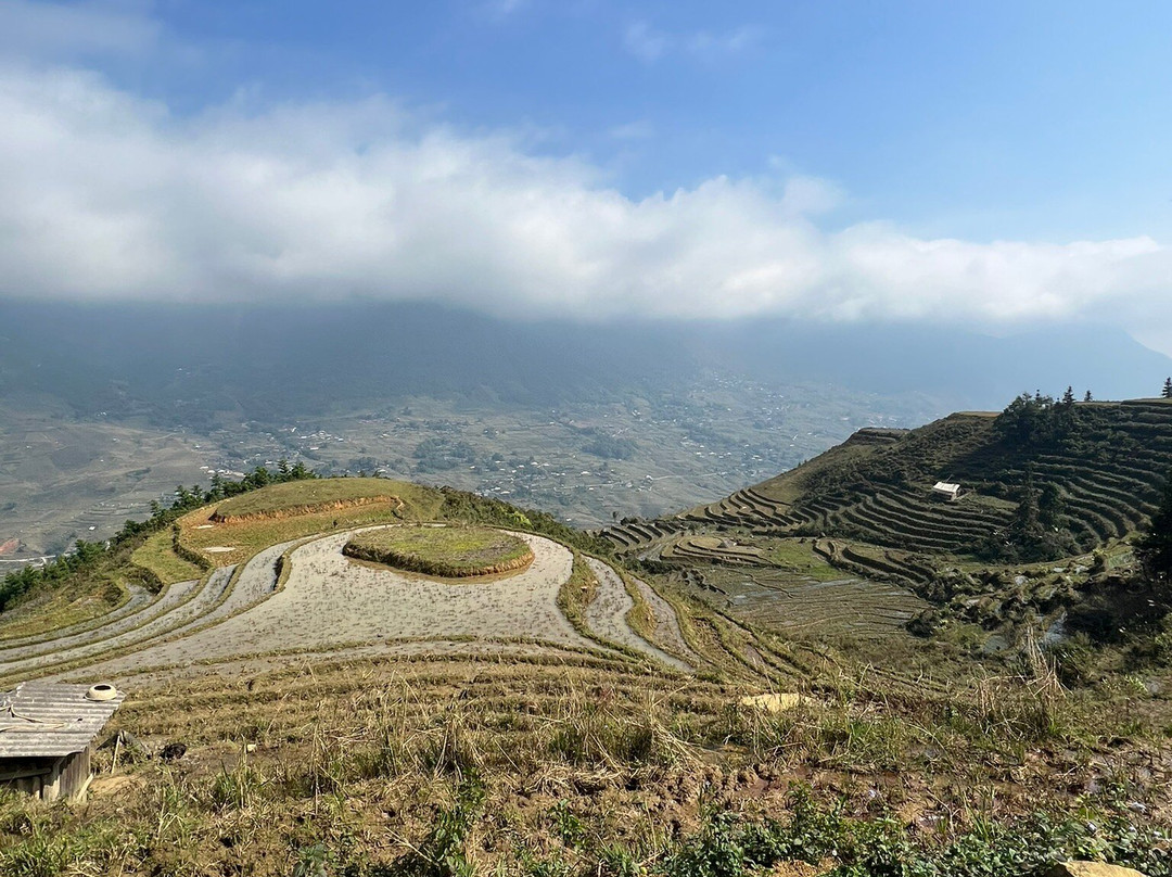 Comlam Sapa Trekking & motorbike Tours景点图片