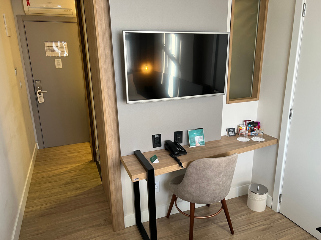 Hotel Laghetto Estação主图