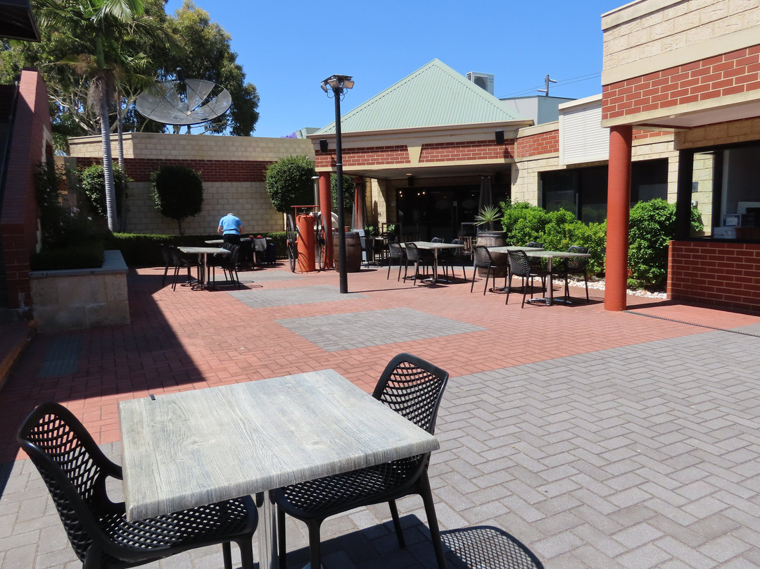 Country Comfort Perth主图