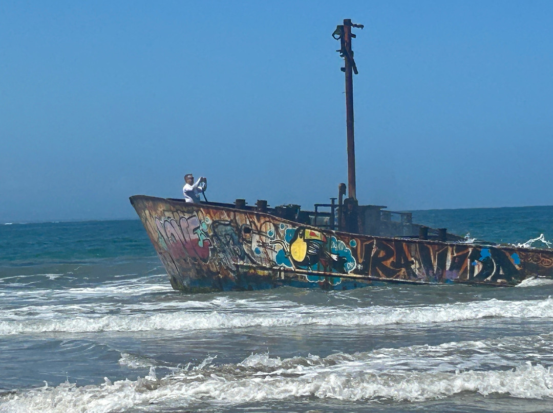 Yicel Shipwreck景点图片