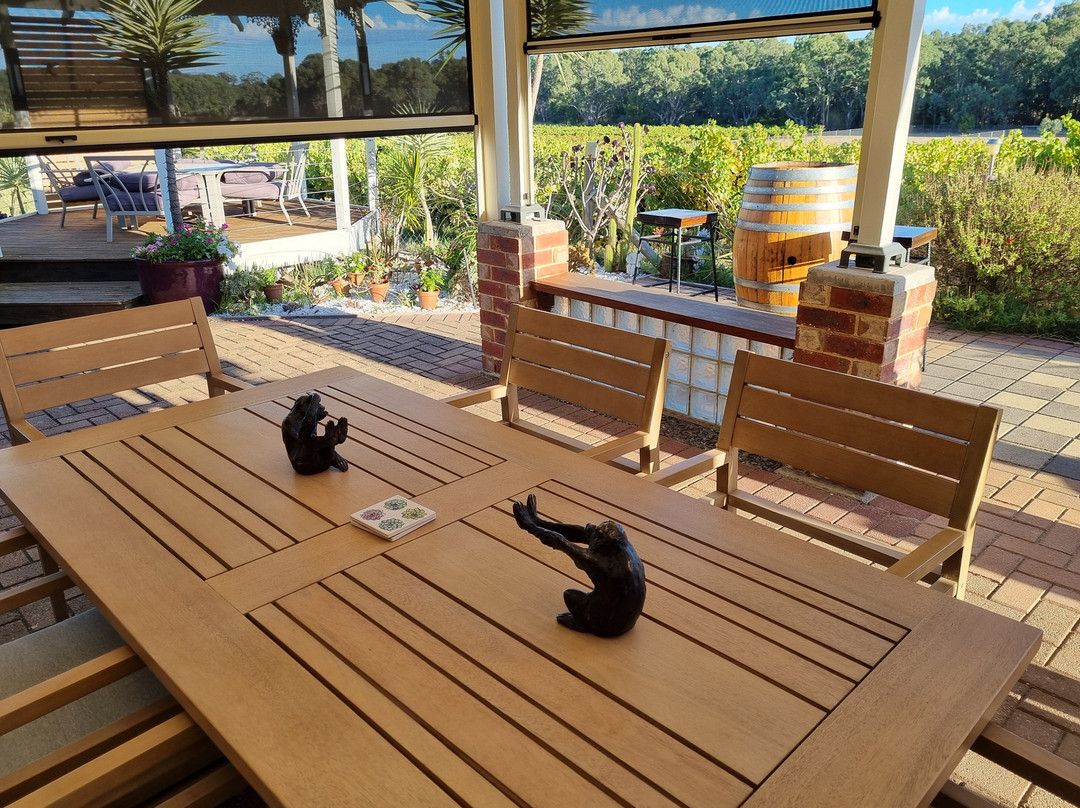 Bed & Breakfast at Tiffany's主图