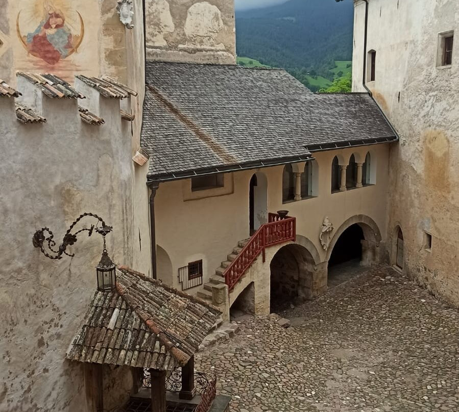 Castel Presule景点图片