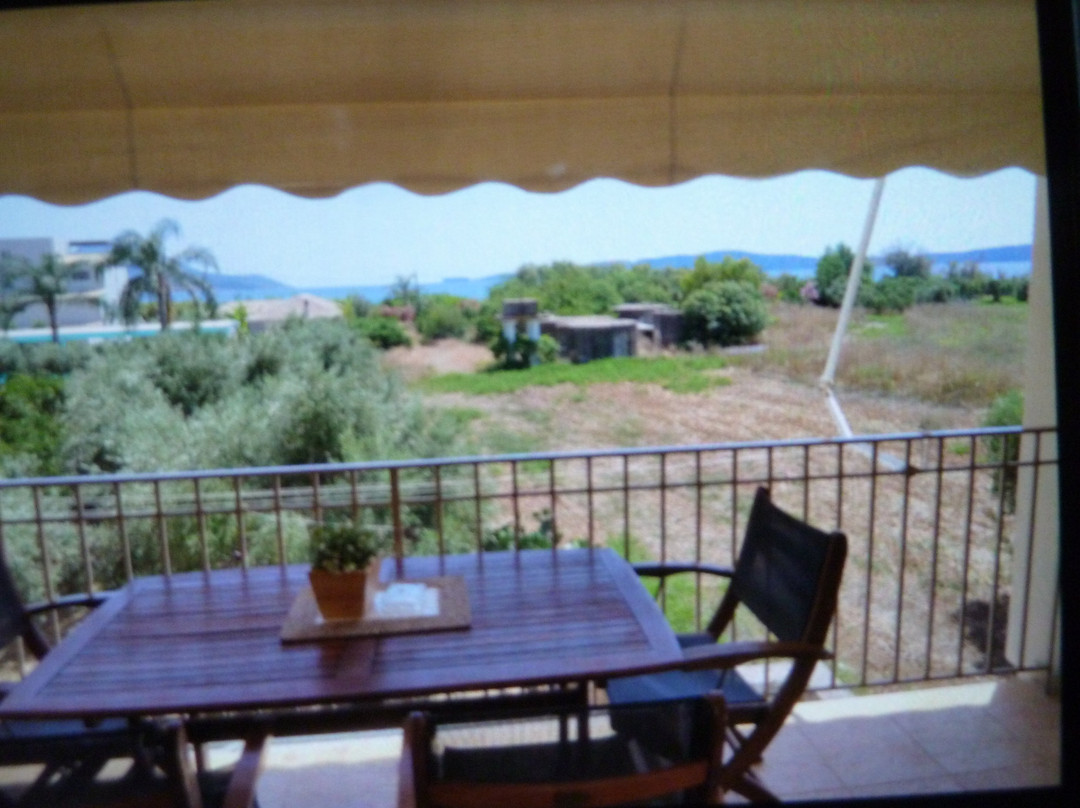 Zoe Seaside Resort主图