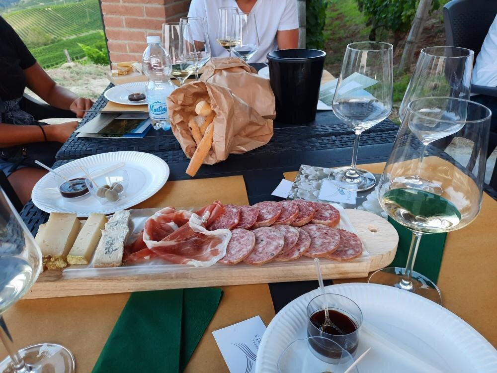 Teresa Soria Azienda Agricola-Castiglione Tinella必去景点