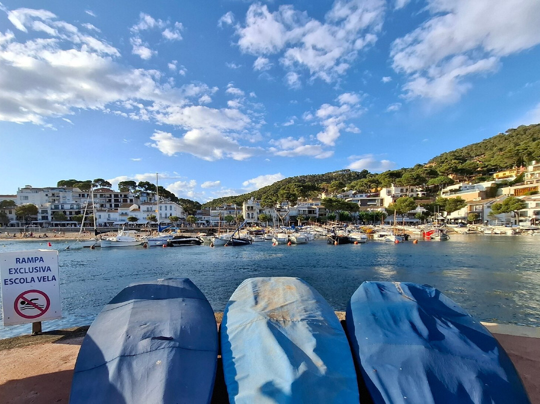 雅弗郎其酒店主图