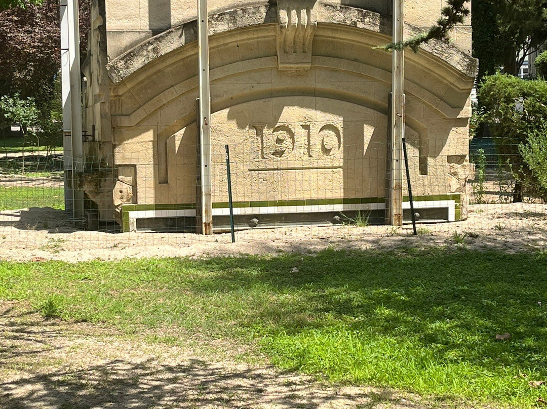 Musée Et Source Perrier-Vergeze必去景点