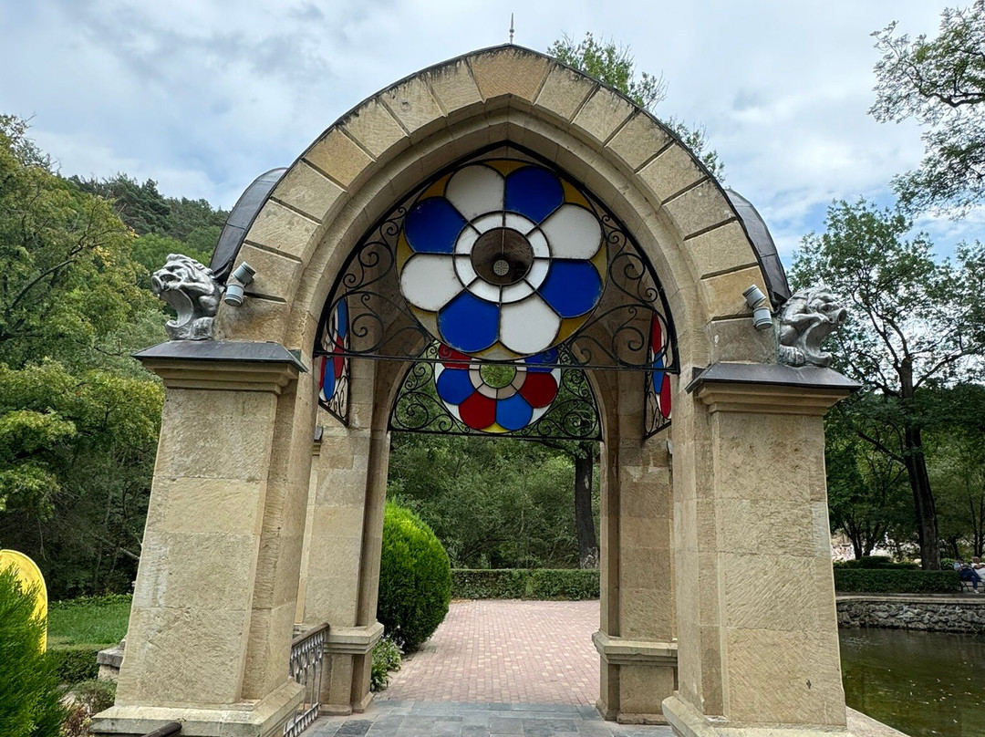 Pavilion Glass Spray景点图片
