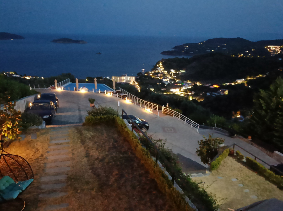 Golden Hill Studios主图