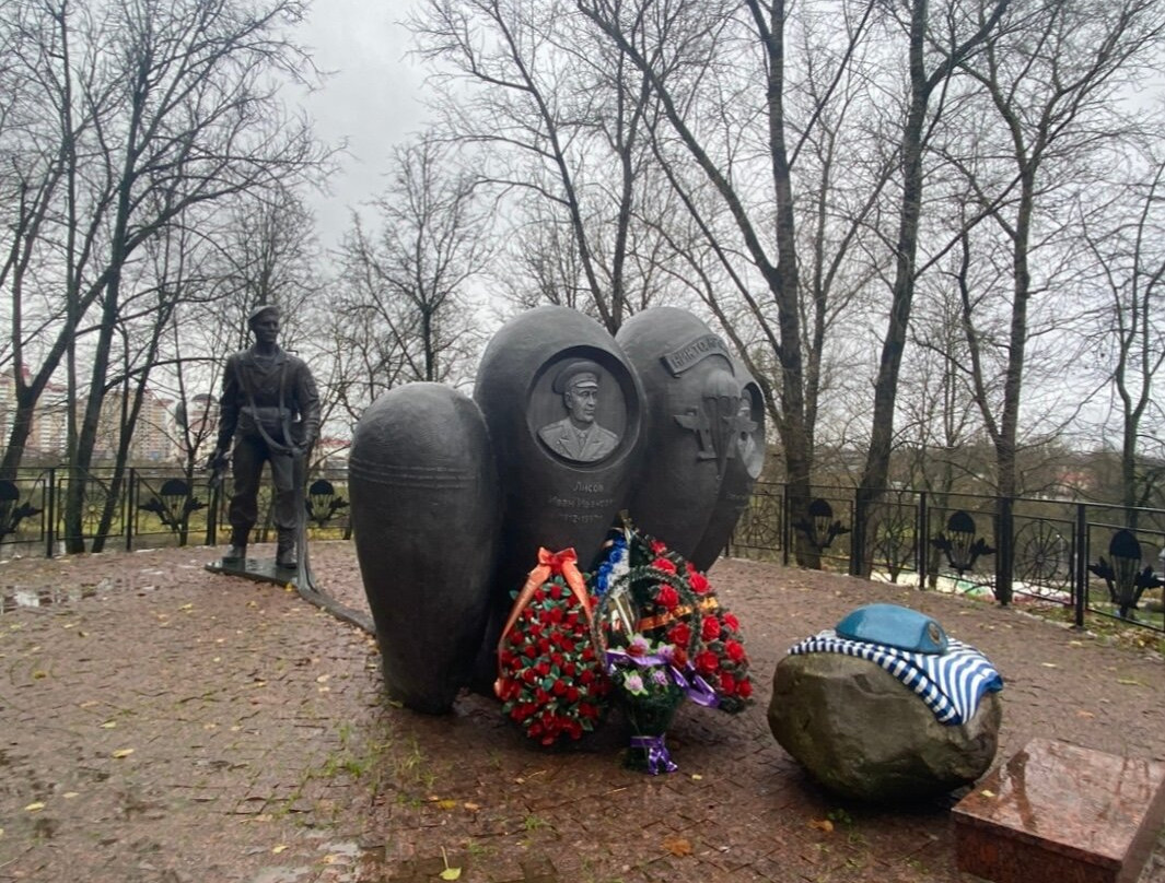 Monument to Paratroopers-维捷布斯克必去景点