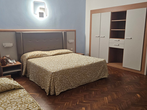 高尔夫大酒店主图