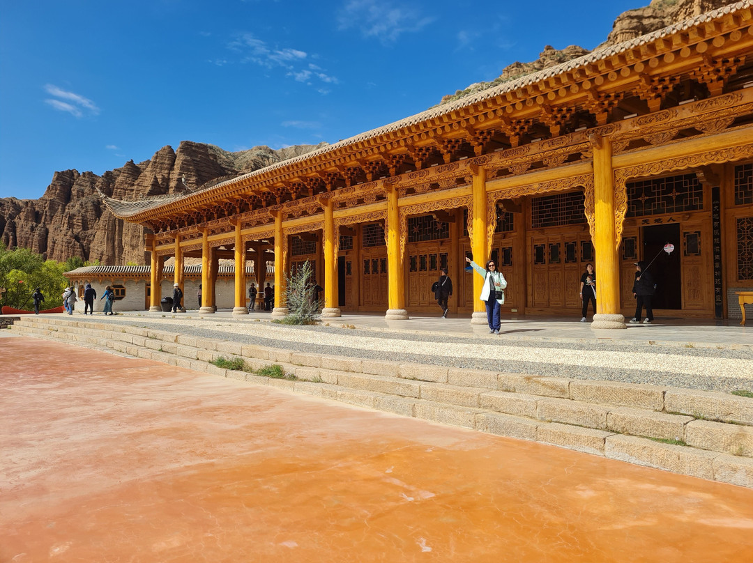 贵德国家地质公园宾馆 