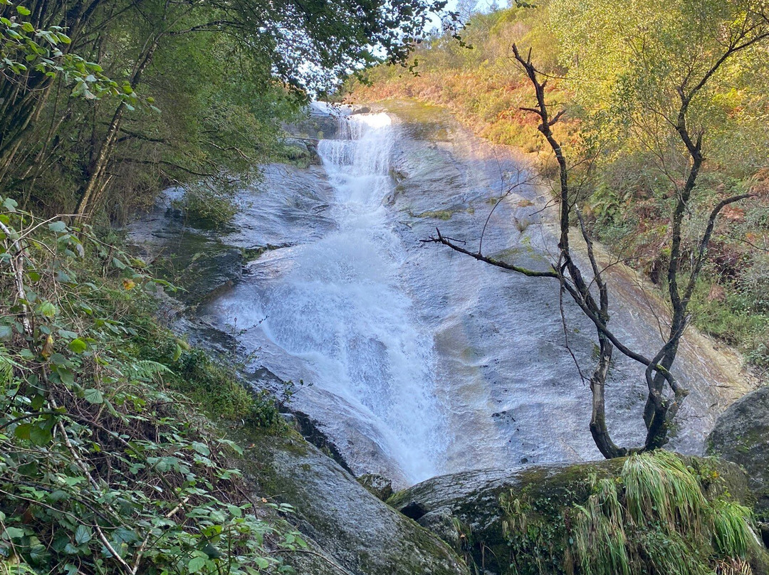 Fervenza Do Escouridal-Alfoz必去景点