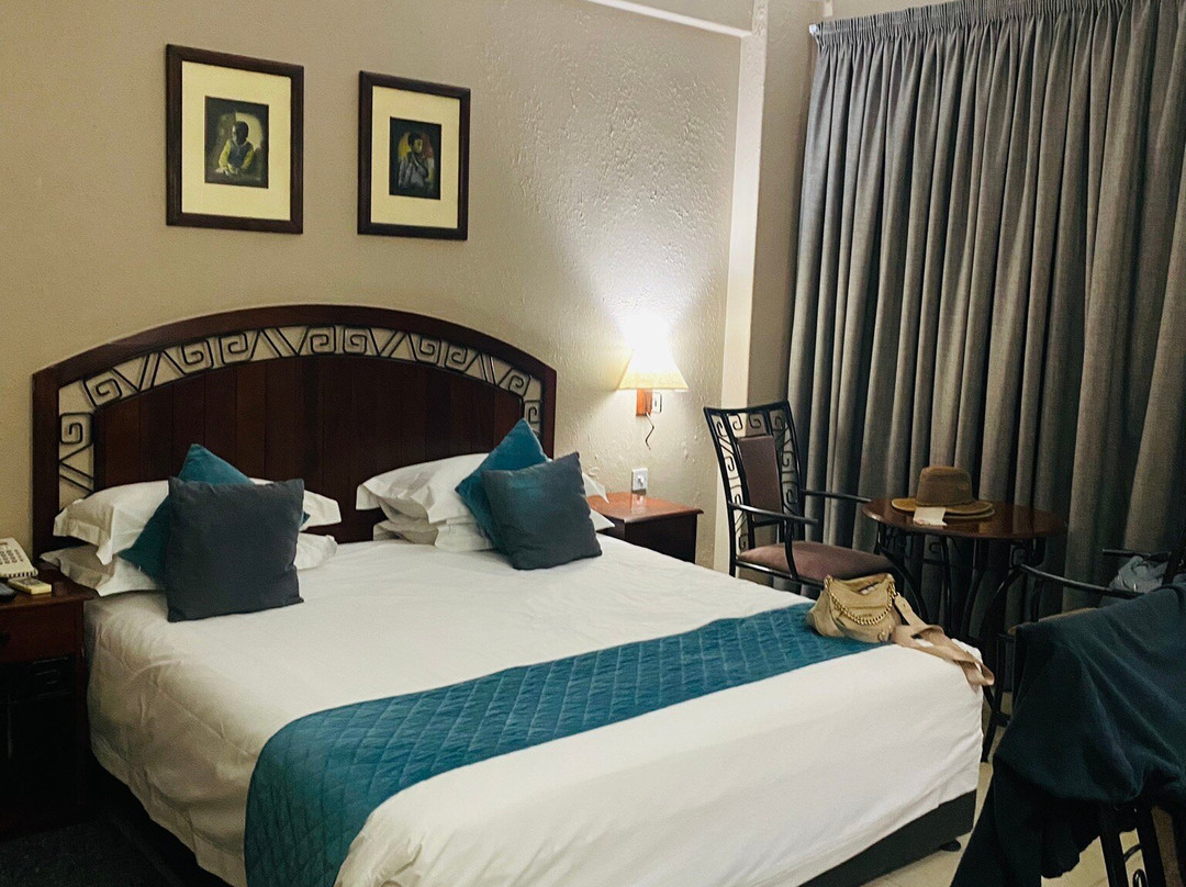 Bulawayo Rainbow Hotel主图