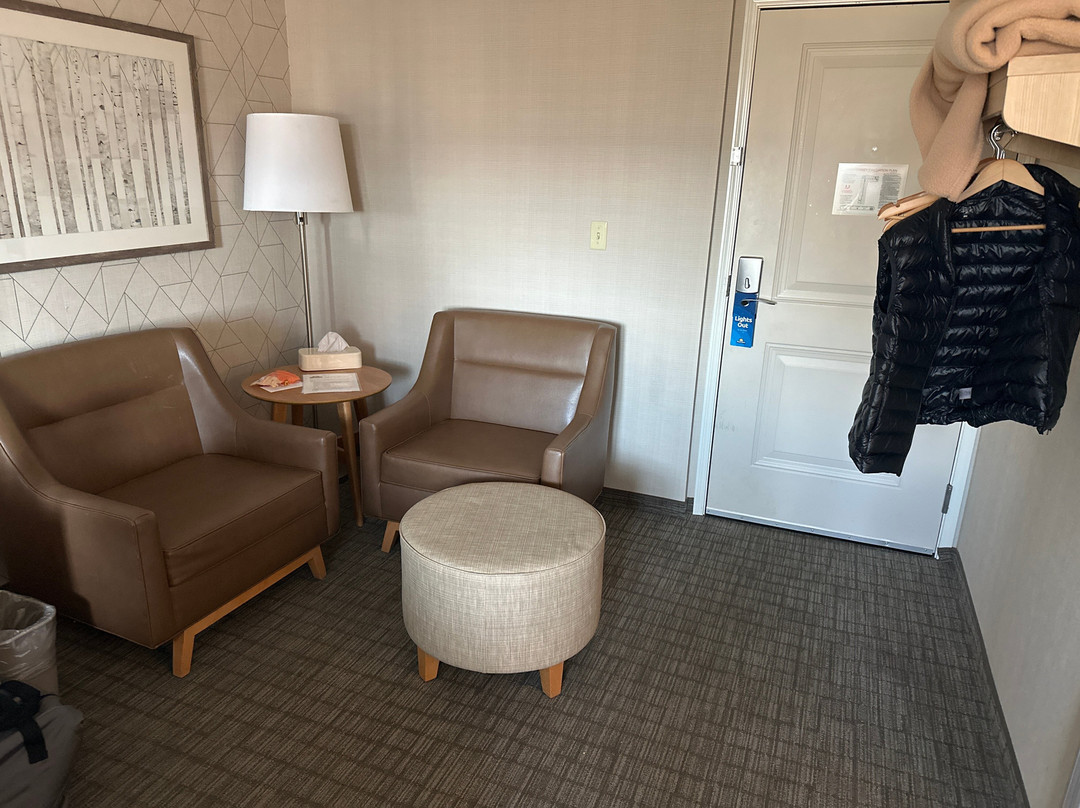 Days Inn & Suites by Wyndham Duluth by the Mall主图