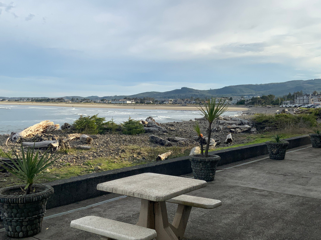 Lanai at the Cove主图