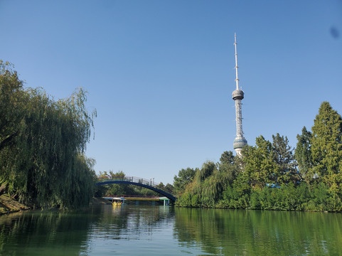 Roxana Tour-塔什干必去景点