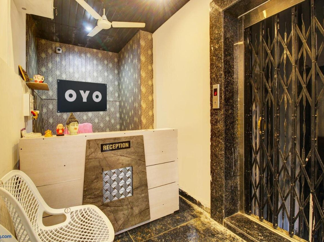 OYO Flagship Hotel Moon Light