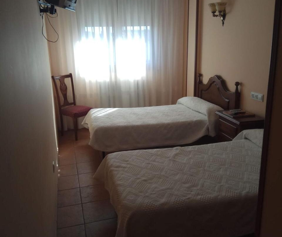 Hostal Restaurante Raton