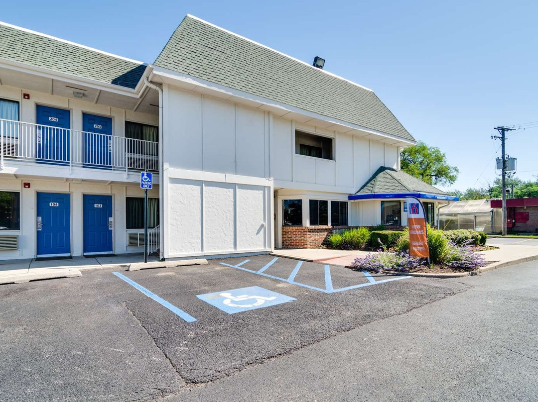 Motel 6 Schiller Park, IL - Chicago O'Hare