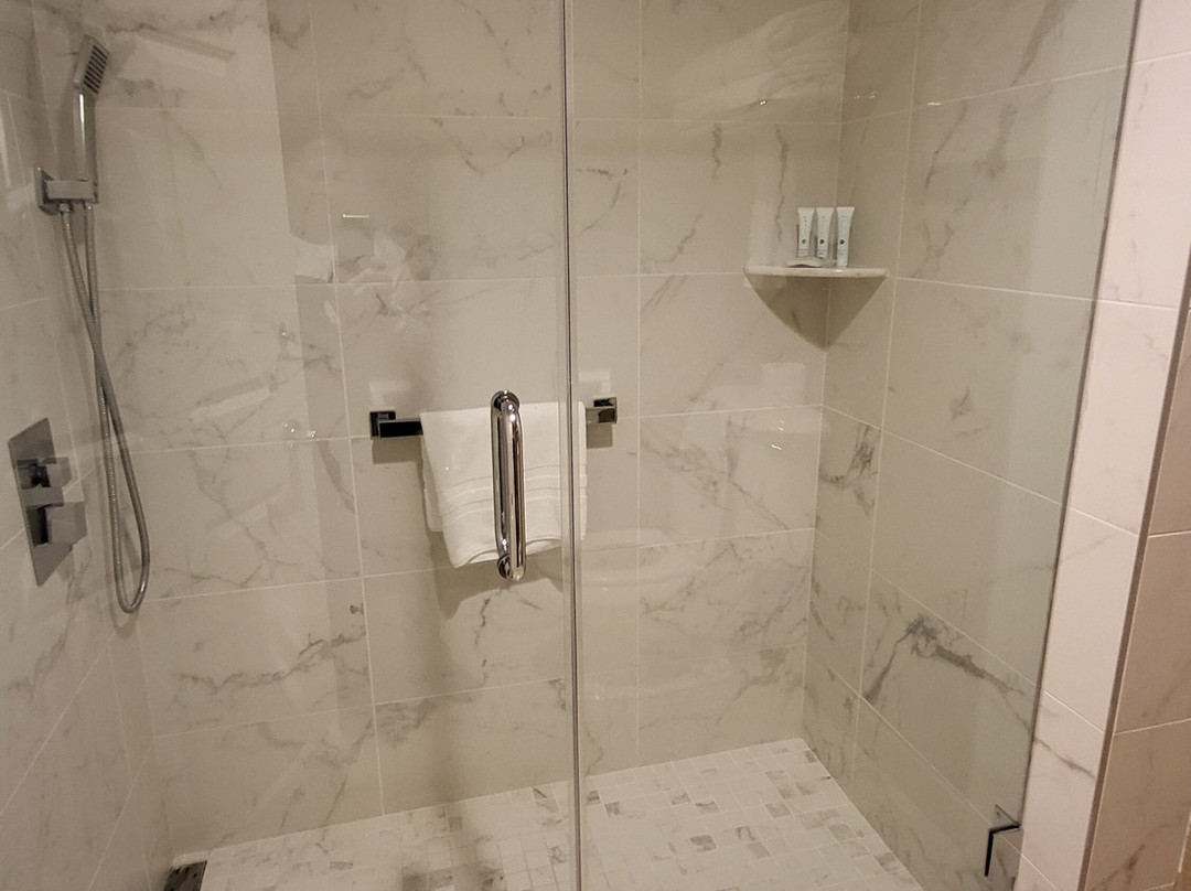 福克斯霍洛酒店主图