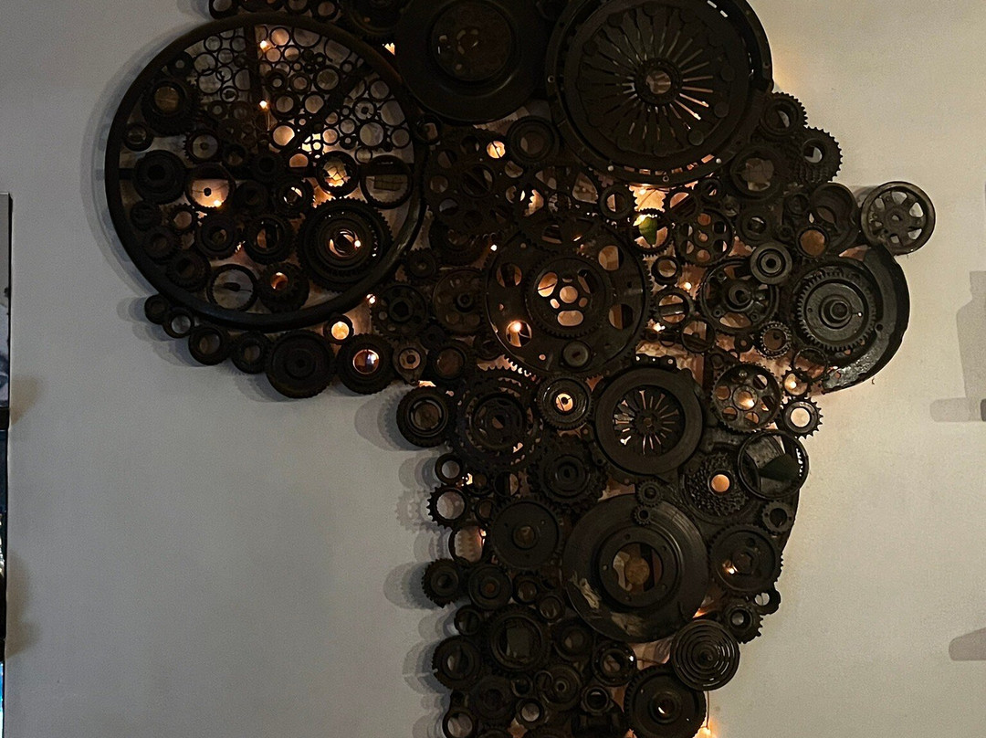 Latitude 13 Degrees主图