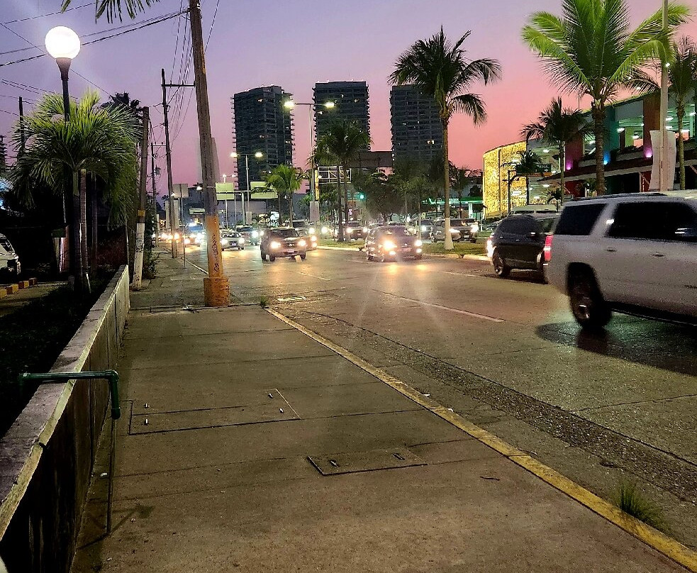 Holiday Inn & Suites Puerto Vallarta Marina & Golf By IHG主图