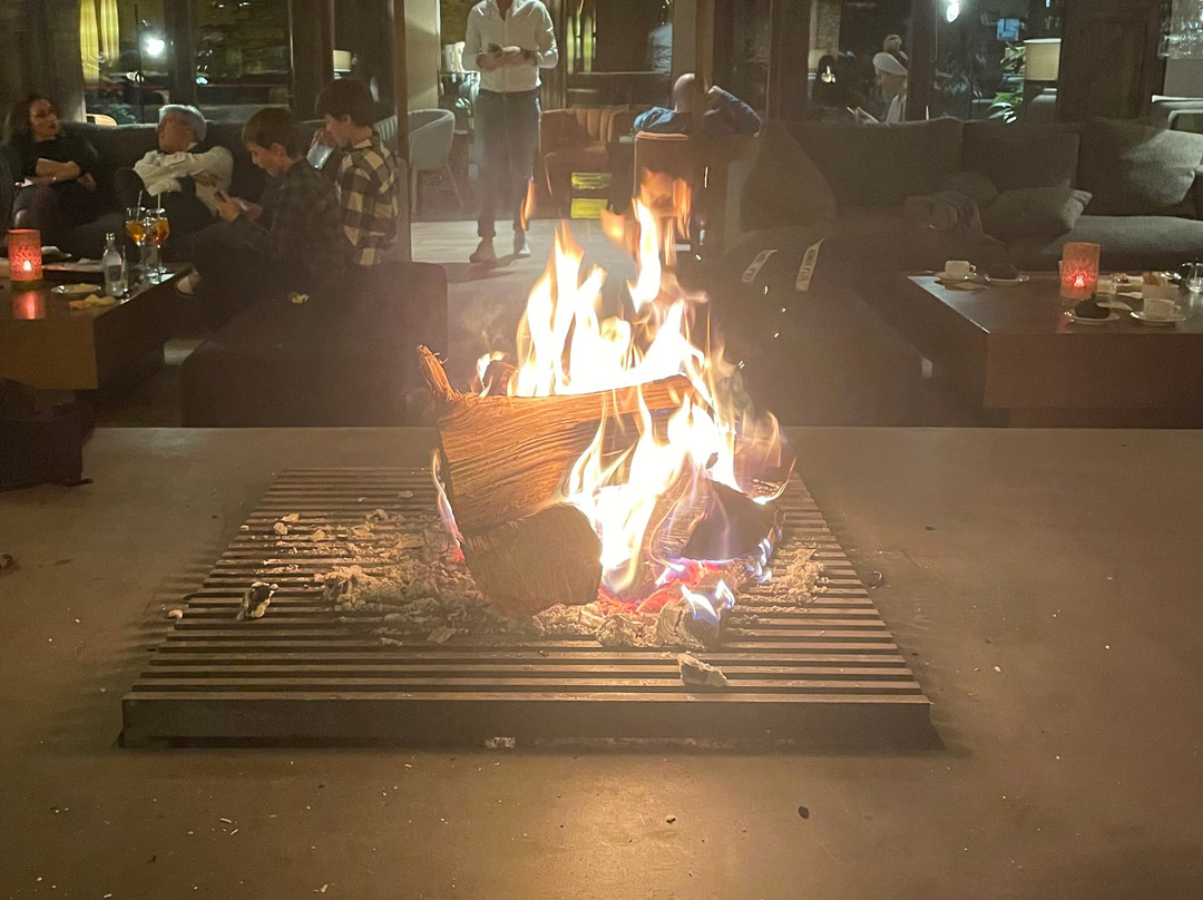 瓦德纽酒店主图