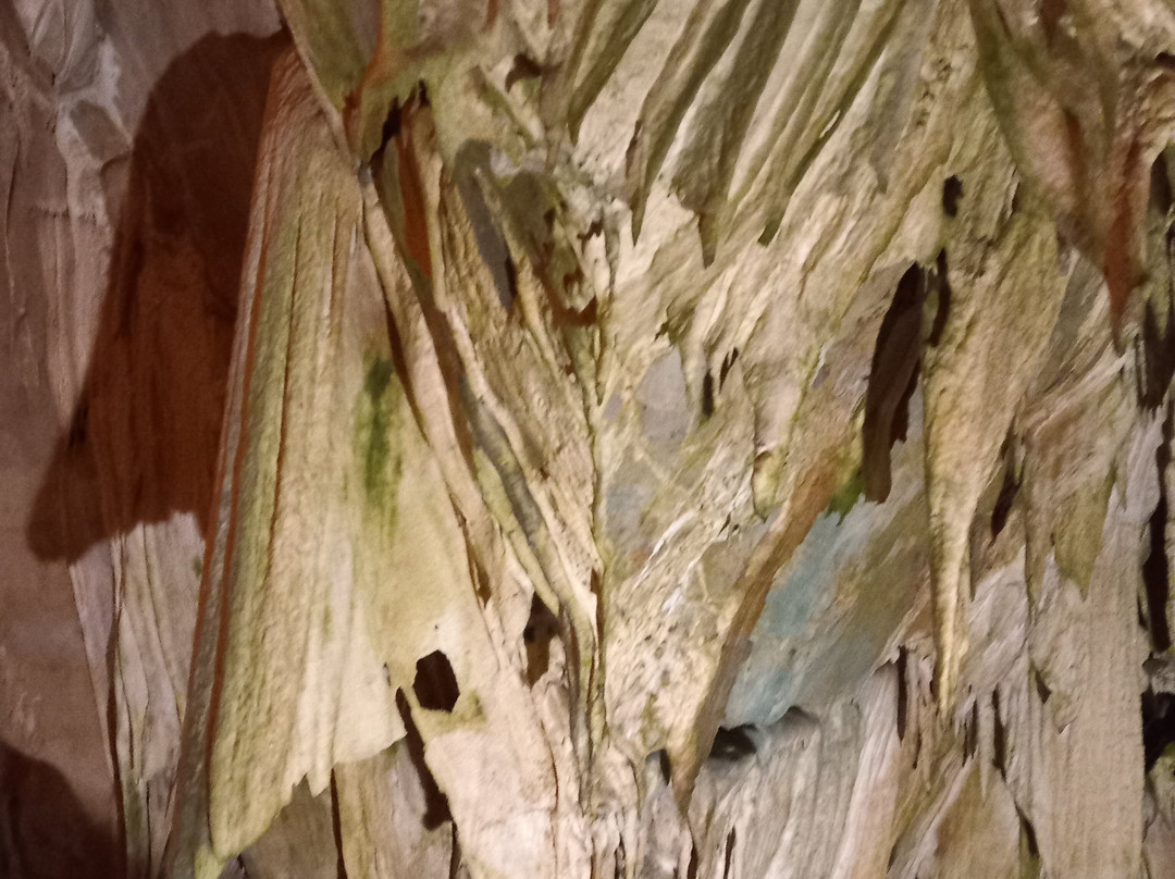 Kastria Cave of the Lakes景点图片