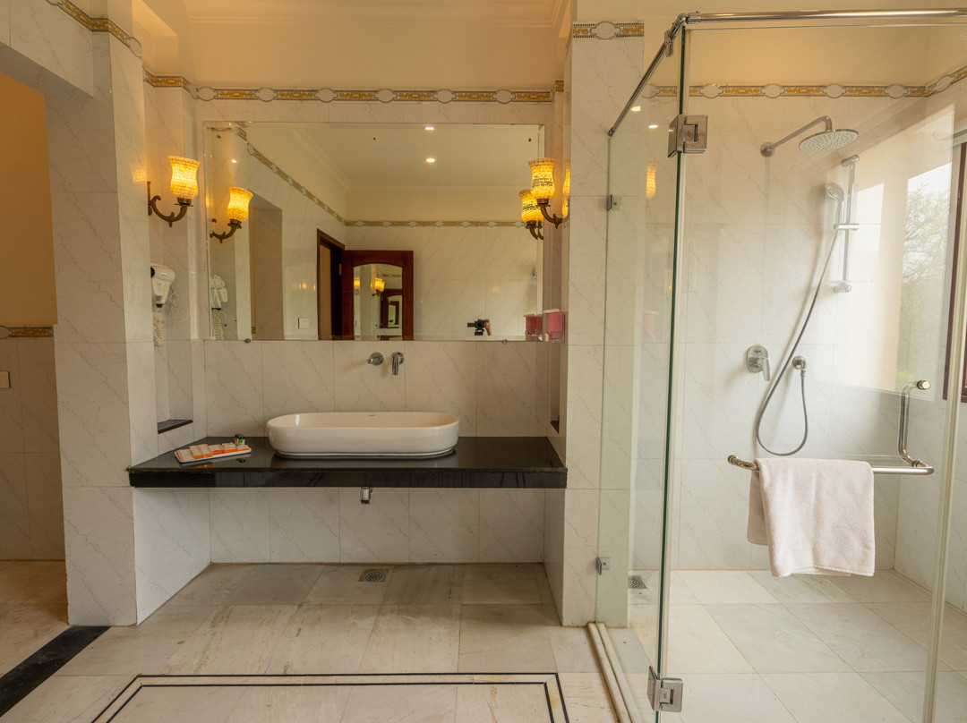 Hotel Raj Bagh Palace主图