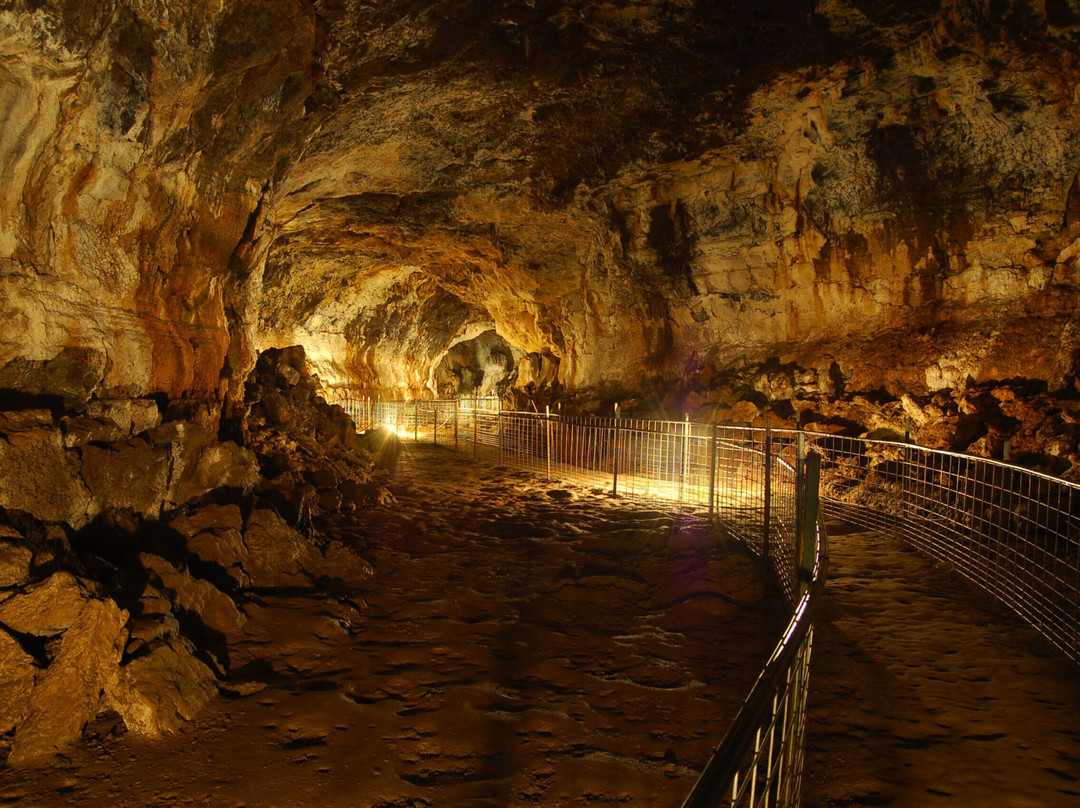 Idaho's Mammoth Cave-Shoshone必去景点