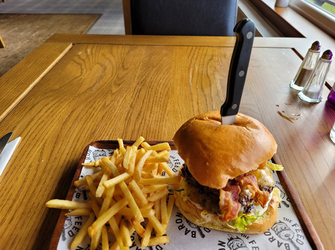 The Feed Baron主图