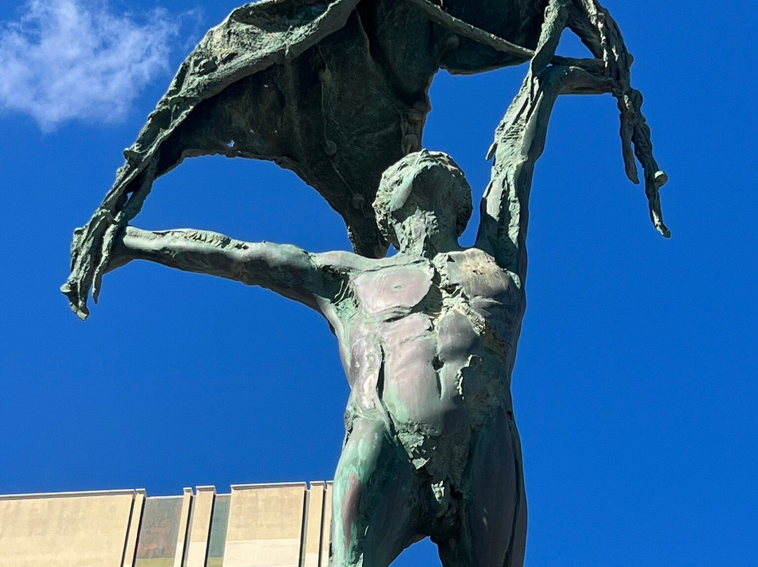 Monument To The Fisherman景点图片