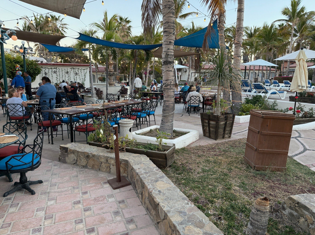 Buena Vista Oceanfront & Hot Springs Resort主图