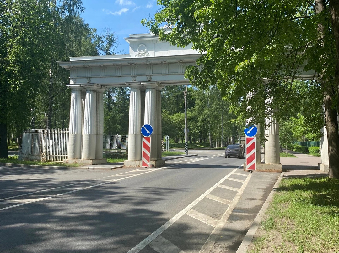 Nikolayevskiye Gates景点图片