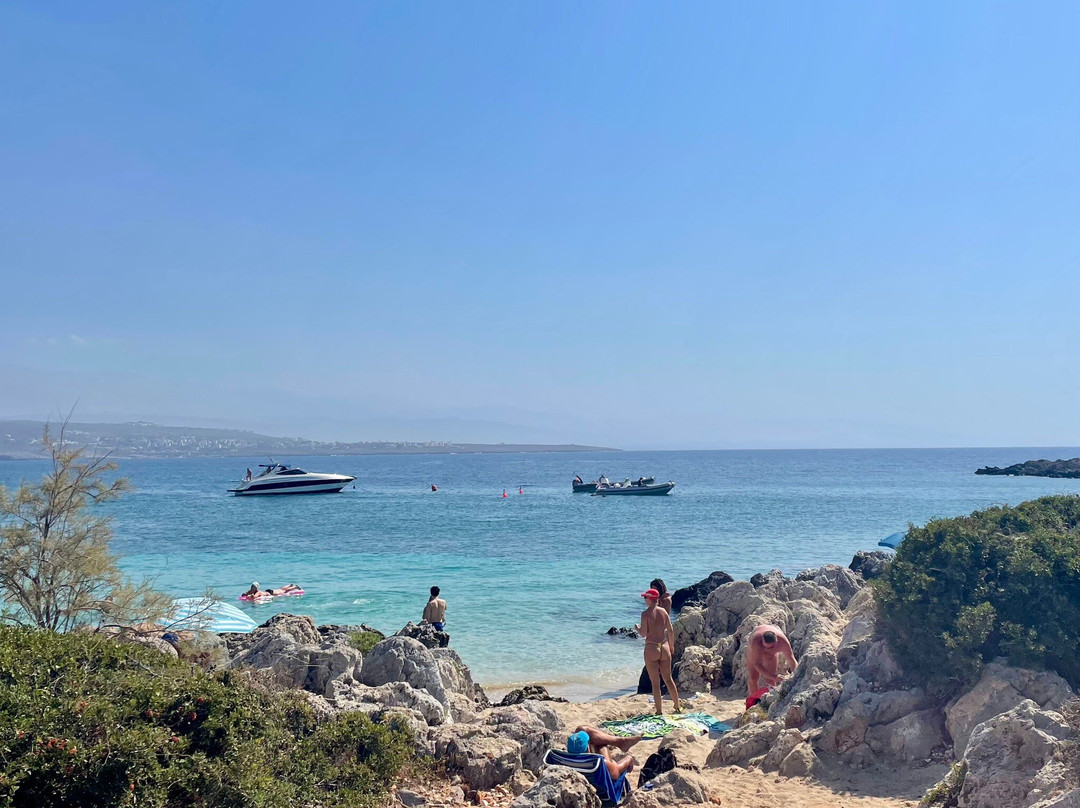 Macherida Beach-Tersanas必去景点